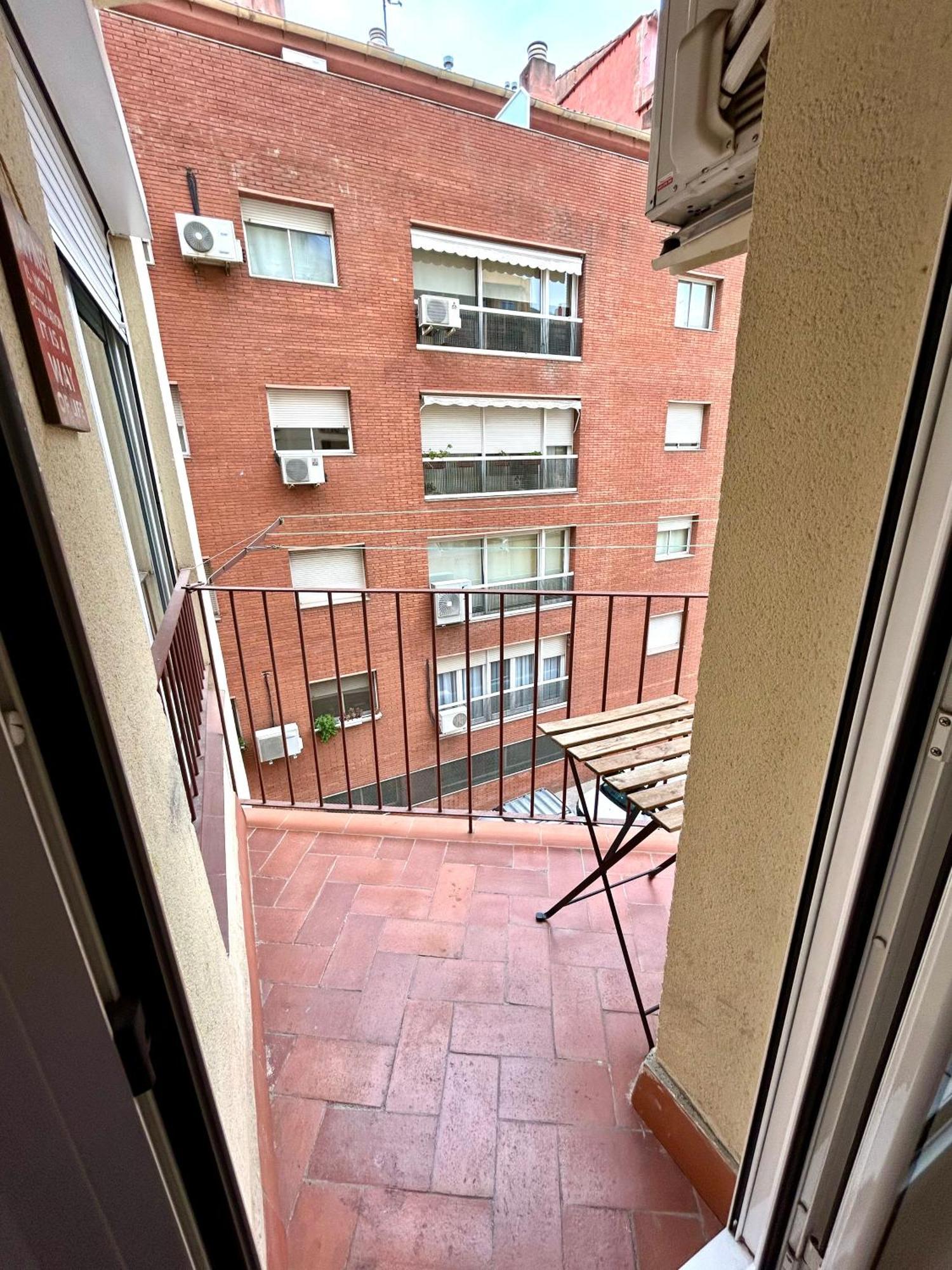 Apartment Carrer D'Olesa Barcelona Ngoại thất bức ảnh