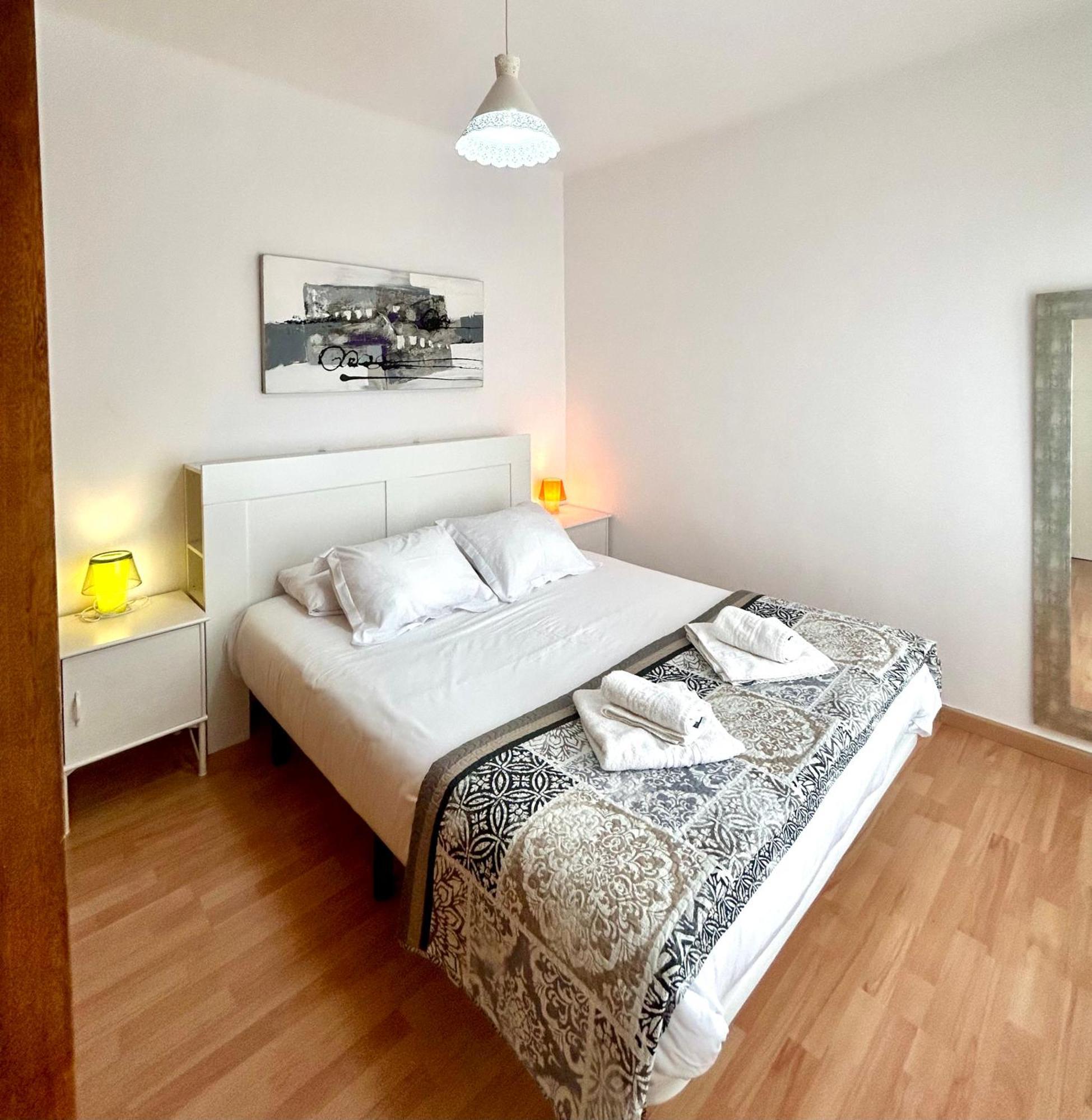 Apartment Carrer D'Olesa Barcelona Ngoại thất bức ảnh