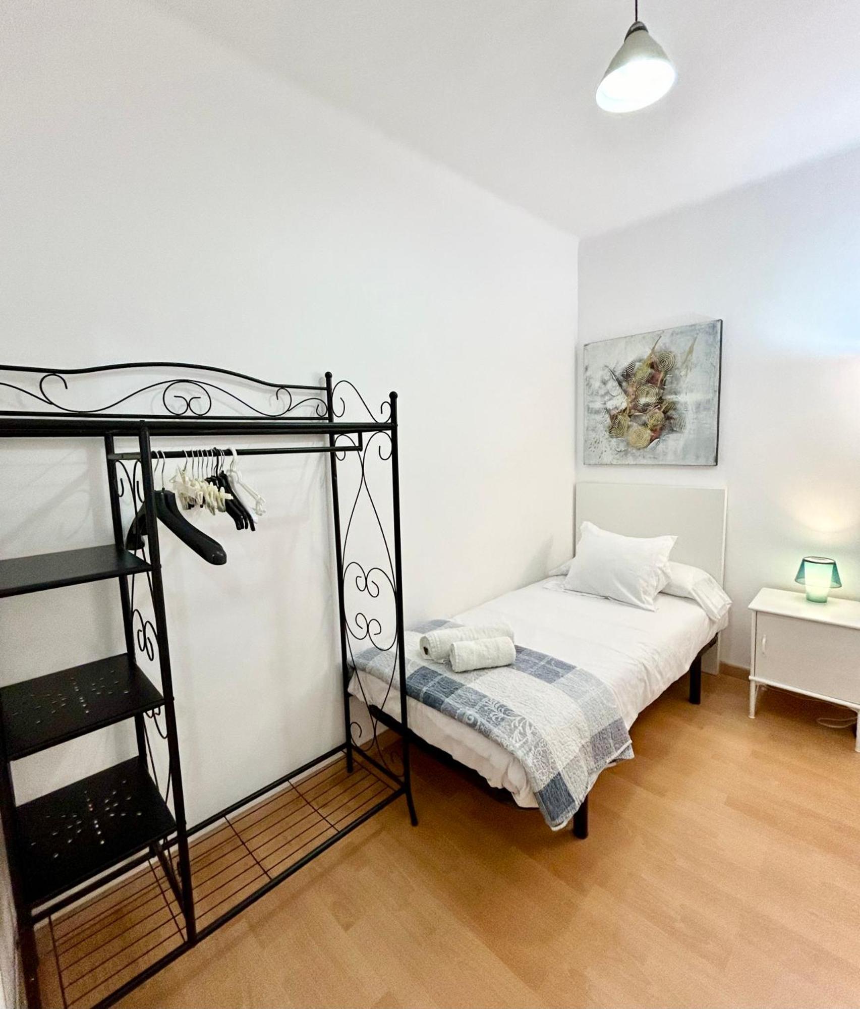 Apartment Carrer D'Olesa Barcelona Ngoại thất bức ảnh
